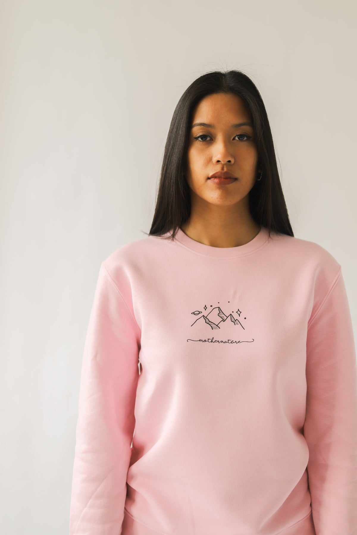 Dreamy Mountains - Unisex Sustainable Sweatshirt