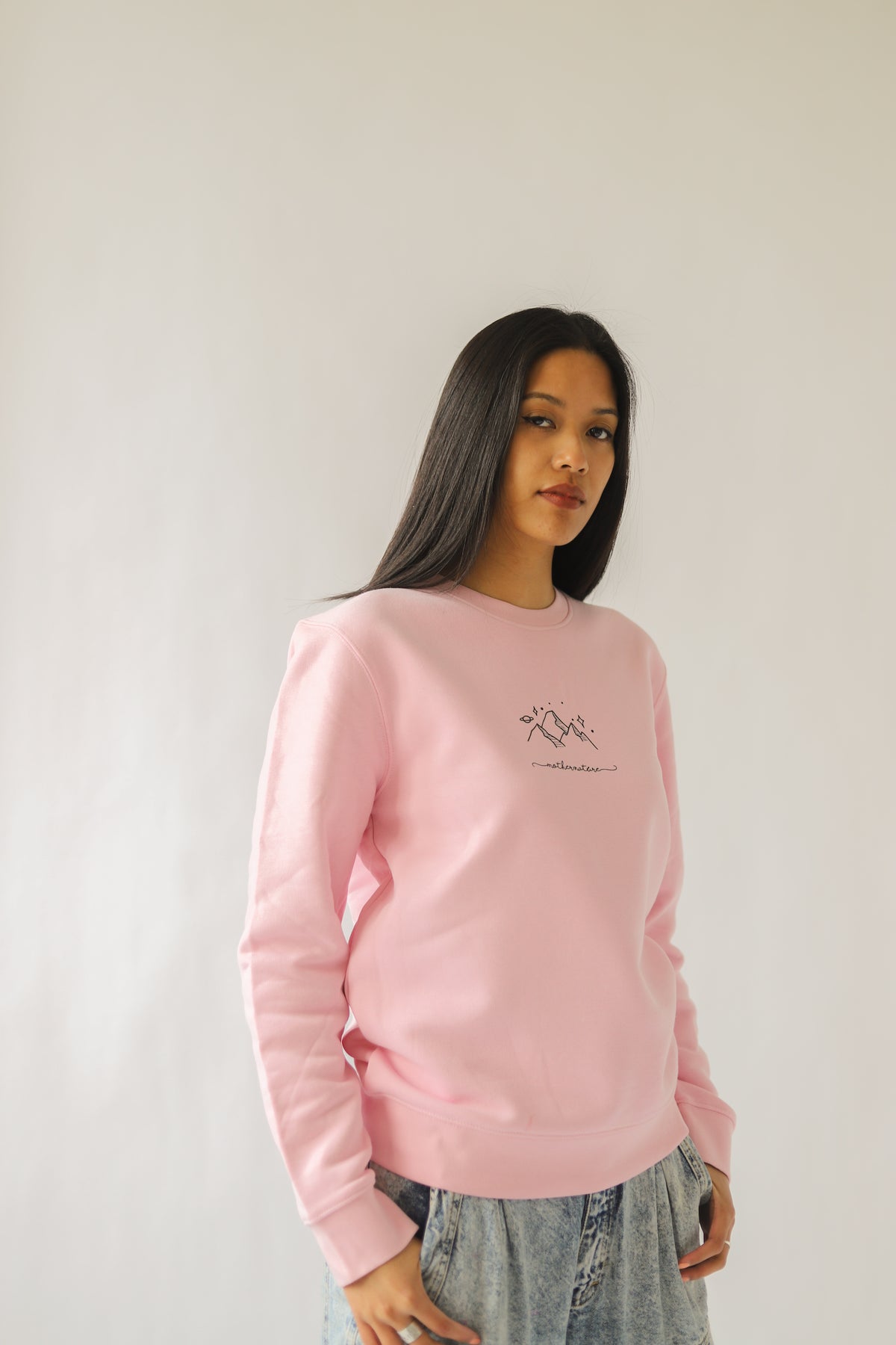 Dreamy Mountains - Sustainable Sweatshirt