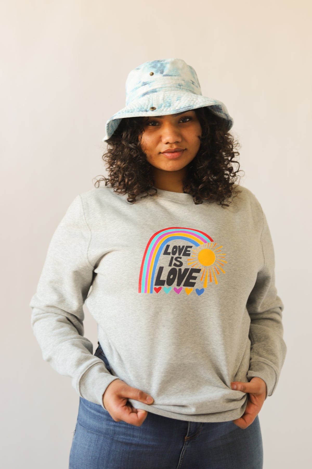 Love is Love - Sustainable Sweatshirt
